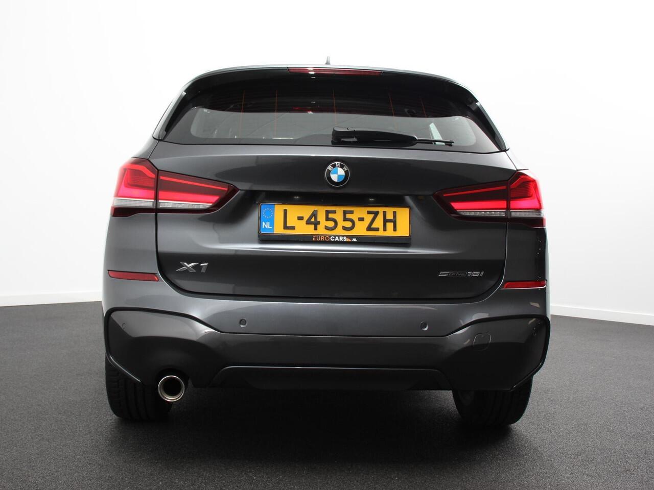 BMW X1 sDrive18i Automaat M-Sport | Navigatie | Cruise Control | Stoelverwarming | Elektrische achterklep | Climate Control | Lichtmetalen velgen