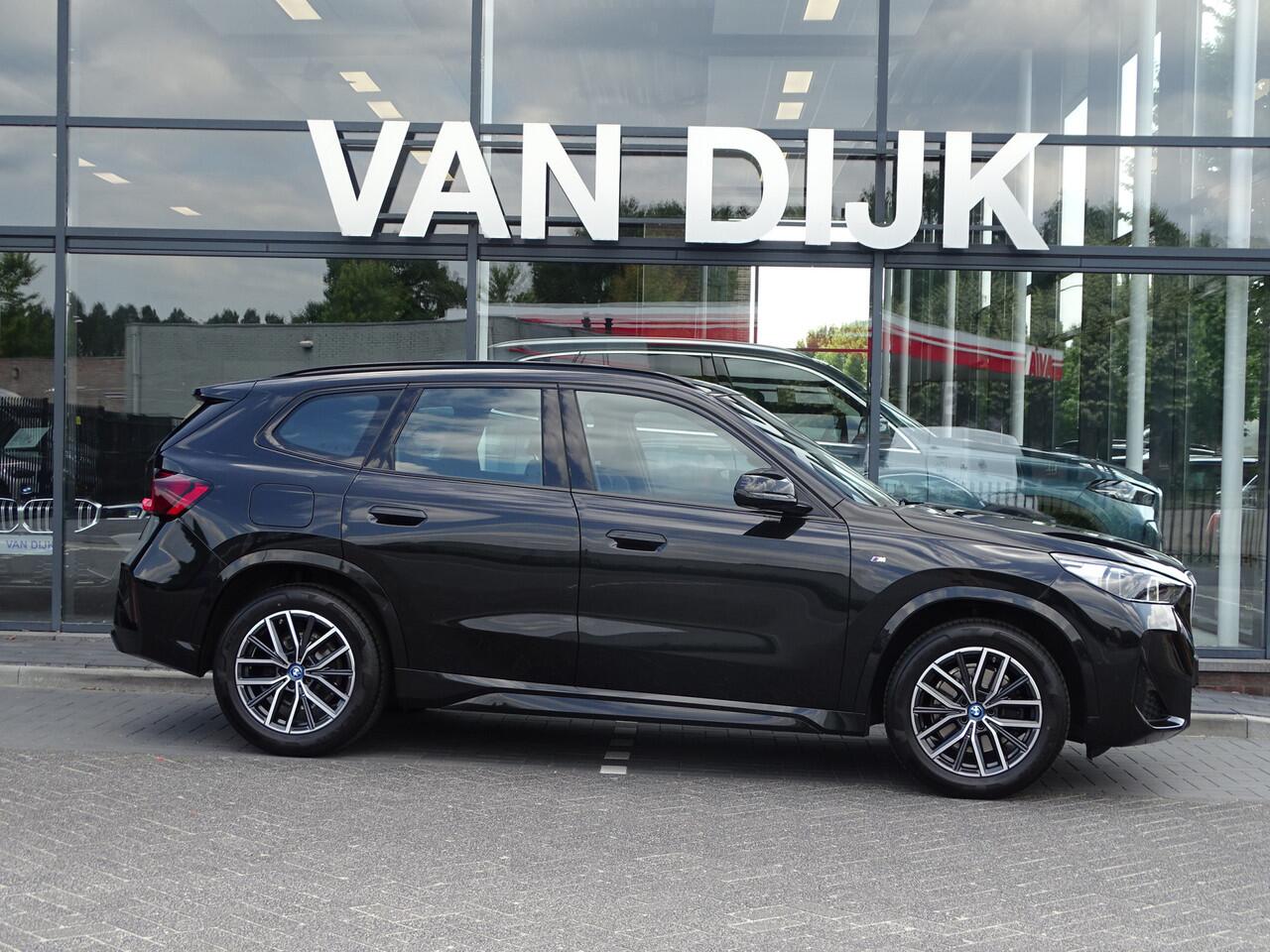 BMW X1 sDrive20i M sportpakket Elek-trekhaak Drive plus Elek.Sportstoel Ada-Led Ada M-Onderstel Harman Kardon 18''LM Velgen