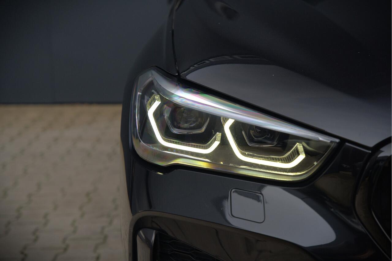 BMW X1 xDrive25e Executive M Sport | Stoelverwarming | Trekhaak | Parkeersensoren | Navigatie | Keyless | Cruise Control | LED | Climate Control | DAB | BTW |