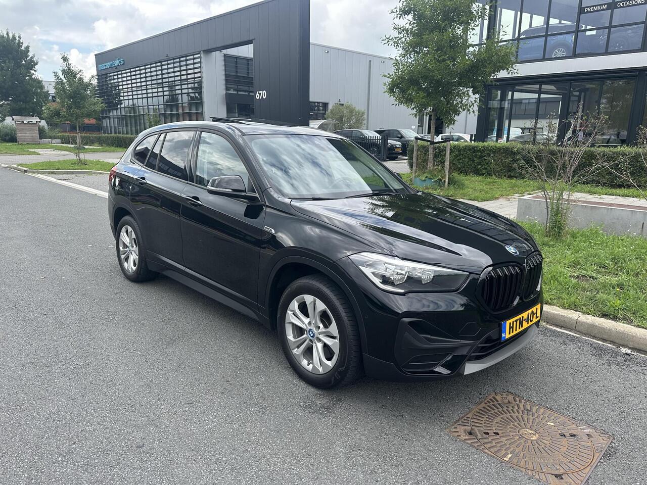 BMW X1 xDrive25e Exec. Pano, Navi, Trekhaak