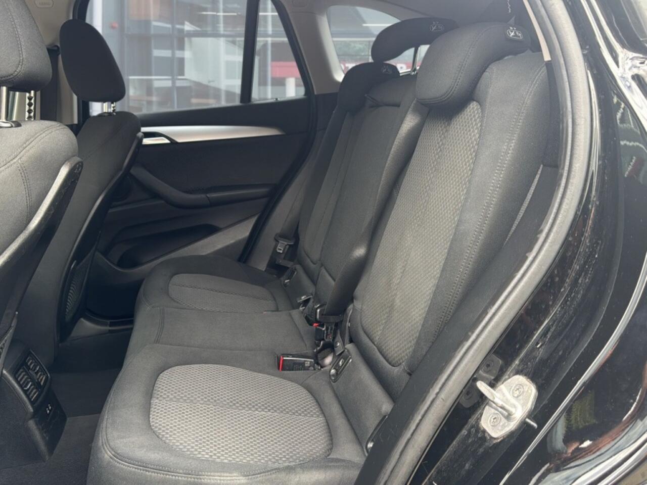 BMW X1 SDRIVE 18I ADVANTAGE NAVI/CRUISE/PDC/E-KLEP