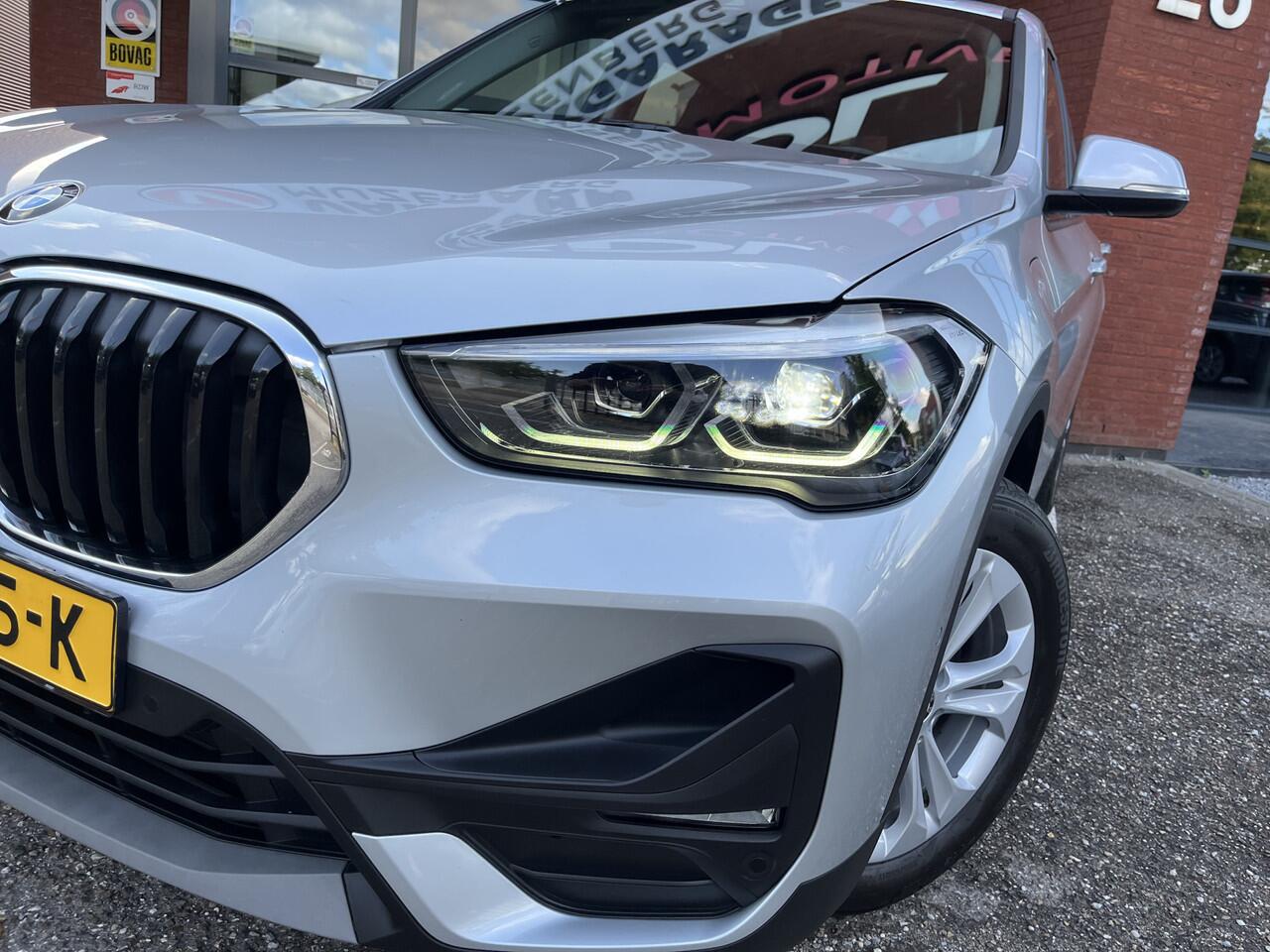 BMW X1 xDrive25e Executive // GROOT NAVI // CAMERA // CRUISE // CLIMA // STOEL VERWARMING // ELEK. KLEP //