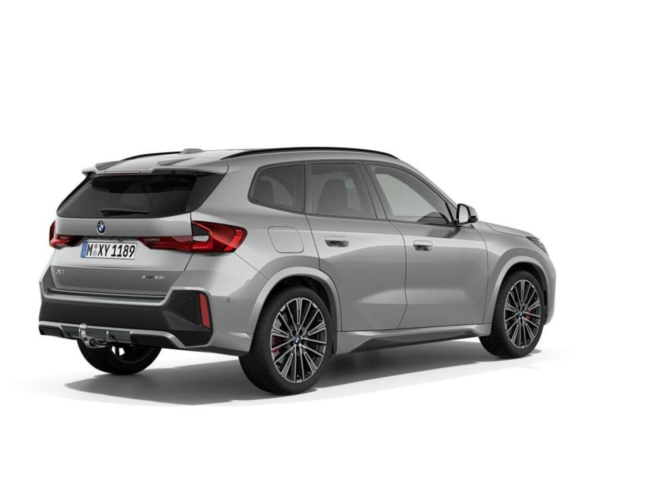BMW X1 xDrive23i High Executive | M Sportpakket Pro | Travel Pack | Comfort Pack | Innovation Pack | Panoramadak | Harman Kardon | Trekhaak