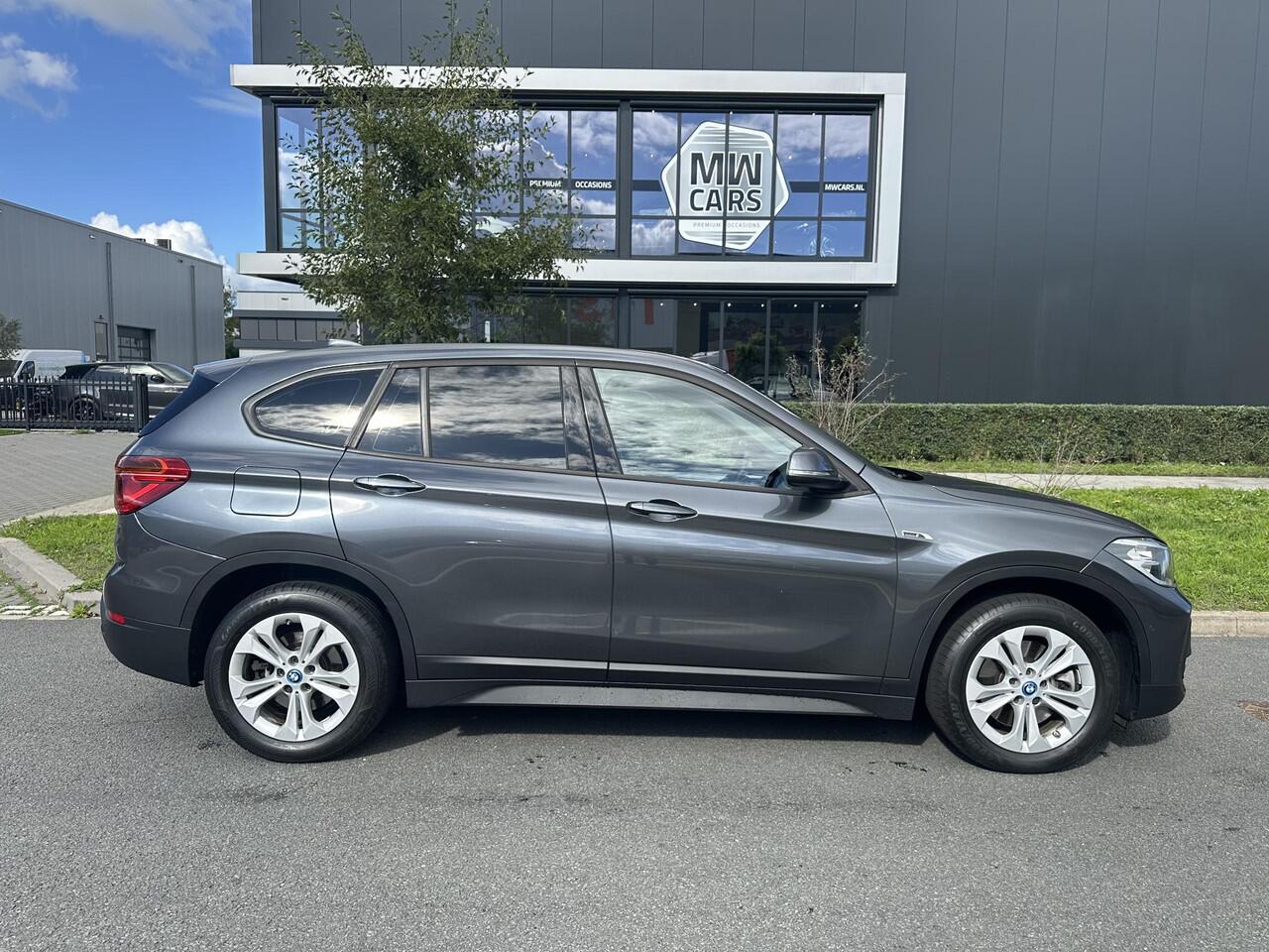 BMW X1 xDrive25e Executive Camera, Navi, PDC, Lane assist