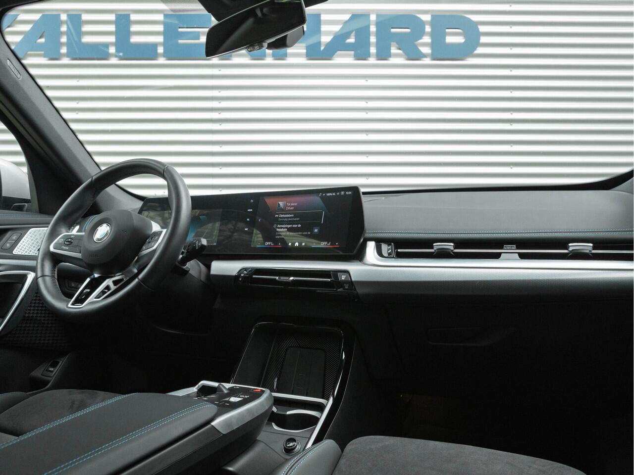 BMW X1 sDrive18i M-Sport Pro - Pano - Trekhaak - Driving Ass Plus - Harman Kardon