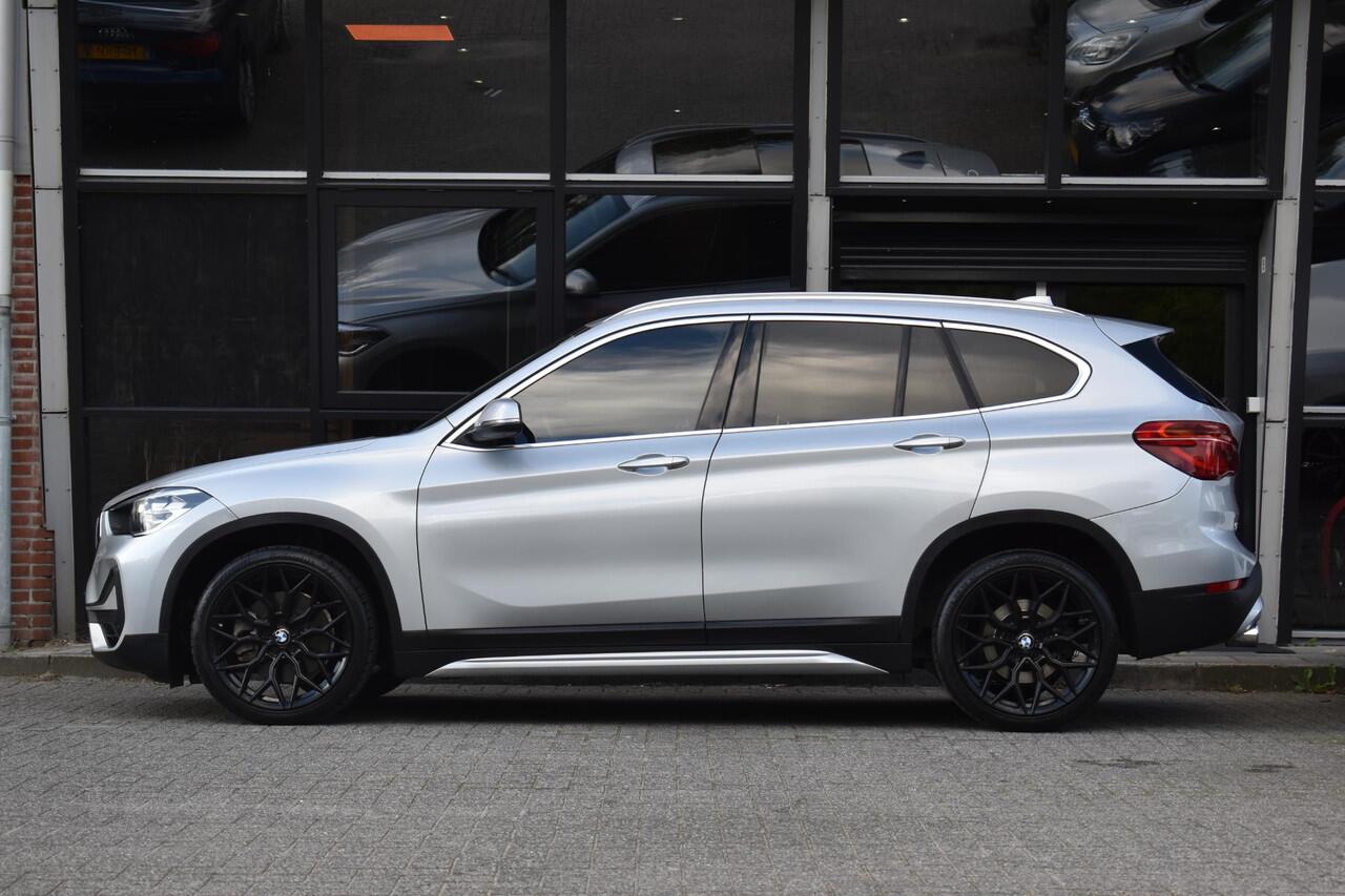 BMW X1 xDrive28i High Executive Pano ACC Camera
