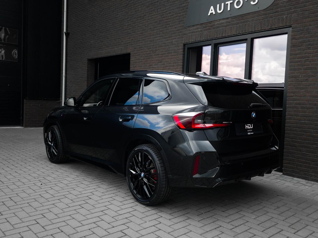 BMW X1 sDrive18i M Sport Pro | Pano | 20" | H&K | Topv. | Drive + | Leer | Premium | Travel |