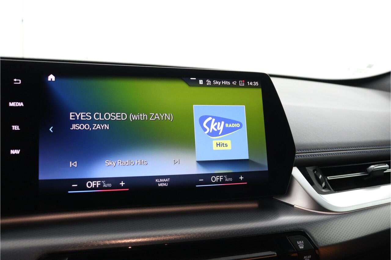 BMW X1 xDrive25e M-Sport 245 pk | Virtual | Stoelverw. + Massage | Navi | Apple Car Play | Keyless | Elektr.klep - RIJKLAAR