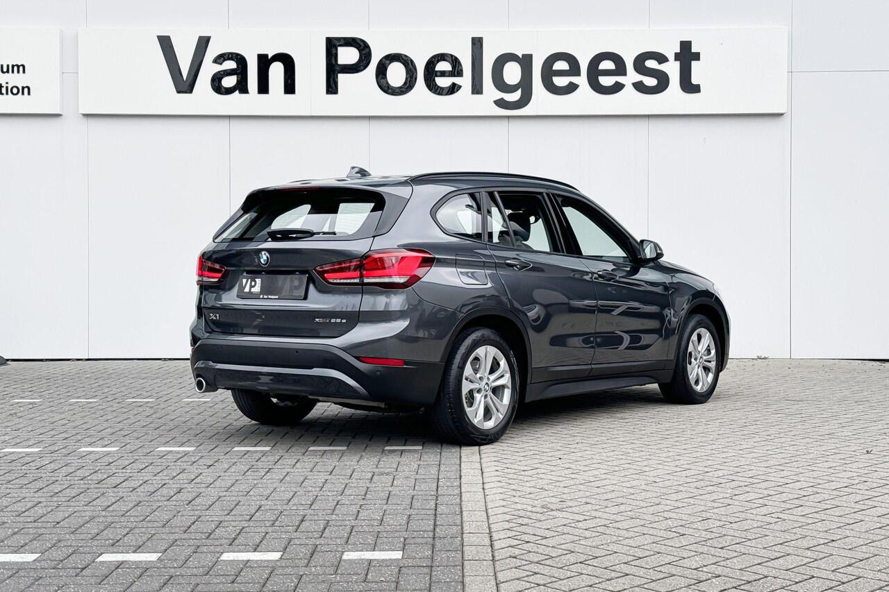 BMW X1 xDrive25e Head Up | Leder | Navigatie Plus | Selections