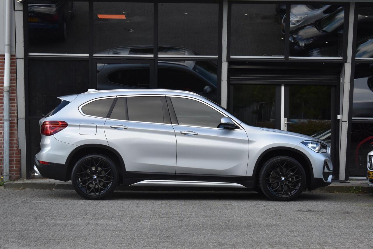 BMW X1 xDrive28i High Executive Pano ACC Camera
