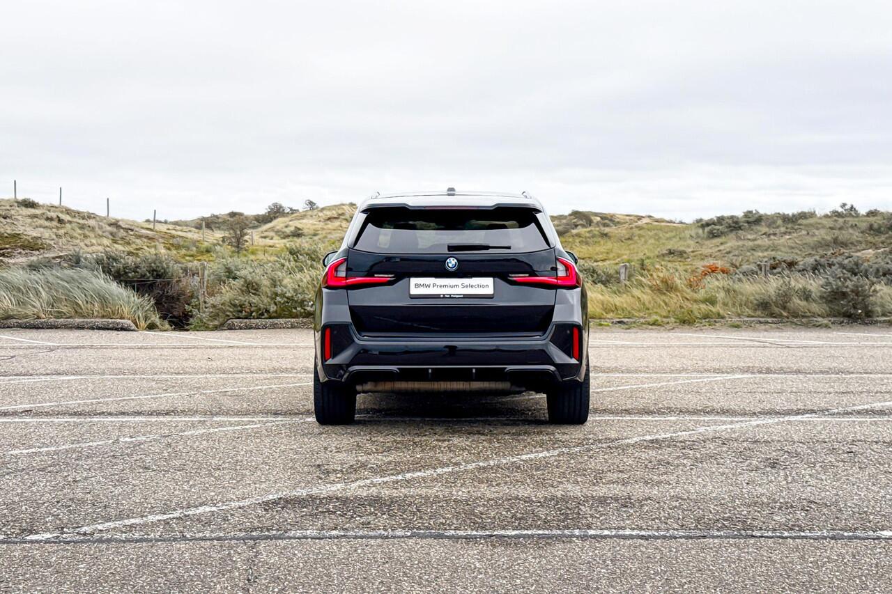 BMW X1 xDrive30e | M Sport | Glazen Panoramadak | Harman Kardon | Head-up Display |