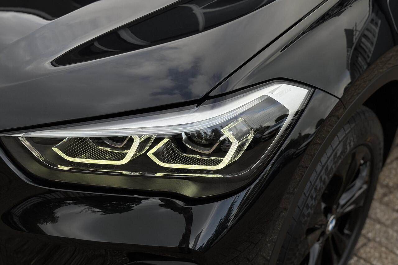 BMW X1 xDrive25e | Elektrische Klep | PDC V + A | LED | Apple Carplay | DAB | 15x op voorraad !