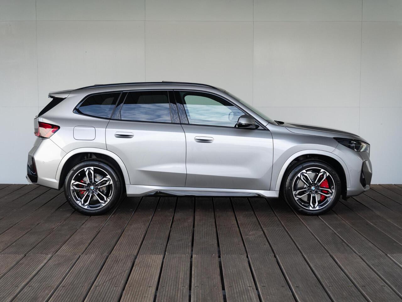 BMW X1 sDrive18i | M Sportpakket Pro | Premium Pack | Travel Pack