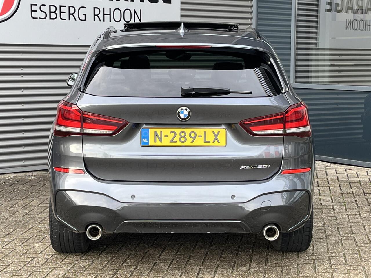 BMW X1 xDrive20i High Executive M-SPORT NAVI,PANO,HUD,FULL LED