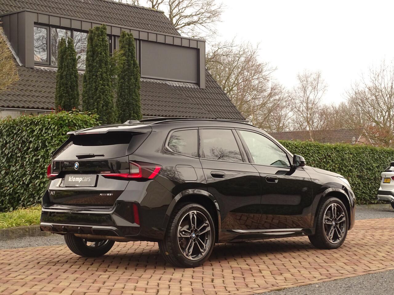 BMW X1 xDrive23i | M-Sport | Harman/Kardon | Panoramadak | Head-up | Full Options!