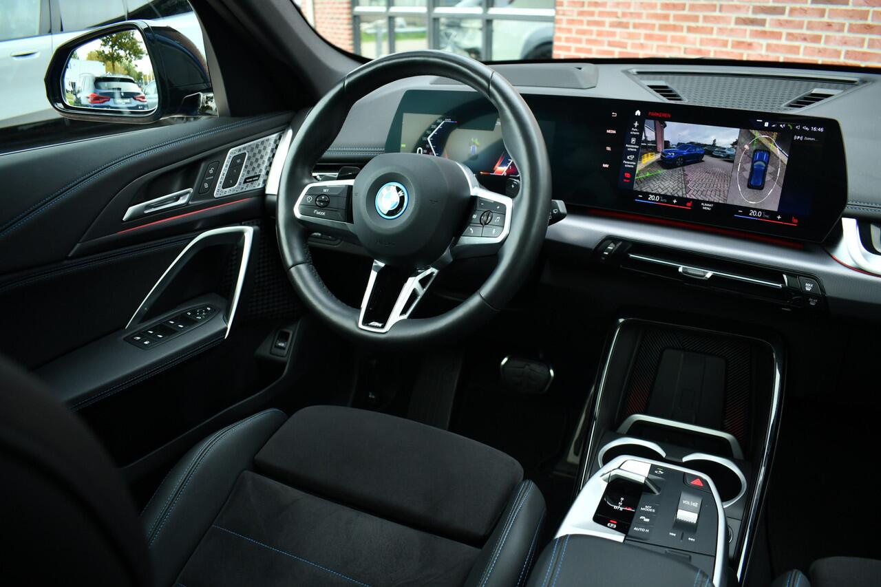 BMW X1 xDrive30e M-Sport Pano ACC Trekh HUD H/K 360-cam El-zetels