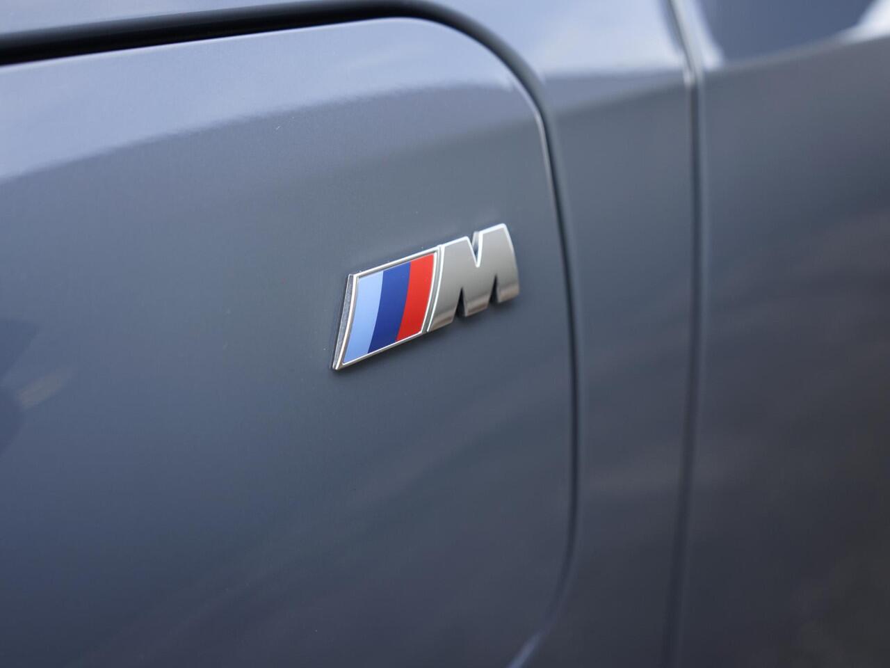 BMW X1 xDrive25e Dealeronderh. / 1ste eig. / M-Sport / Driving Assistent Plus / Active Guard / Stoelverwarming / Adaptief Onderstel