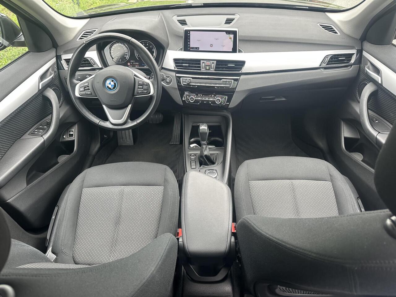 BMW X1 xDrive25e Exec. Pano, Navi, Trekhaak
