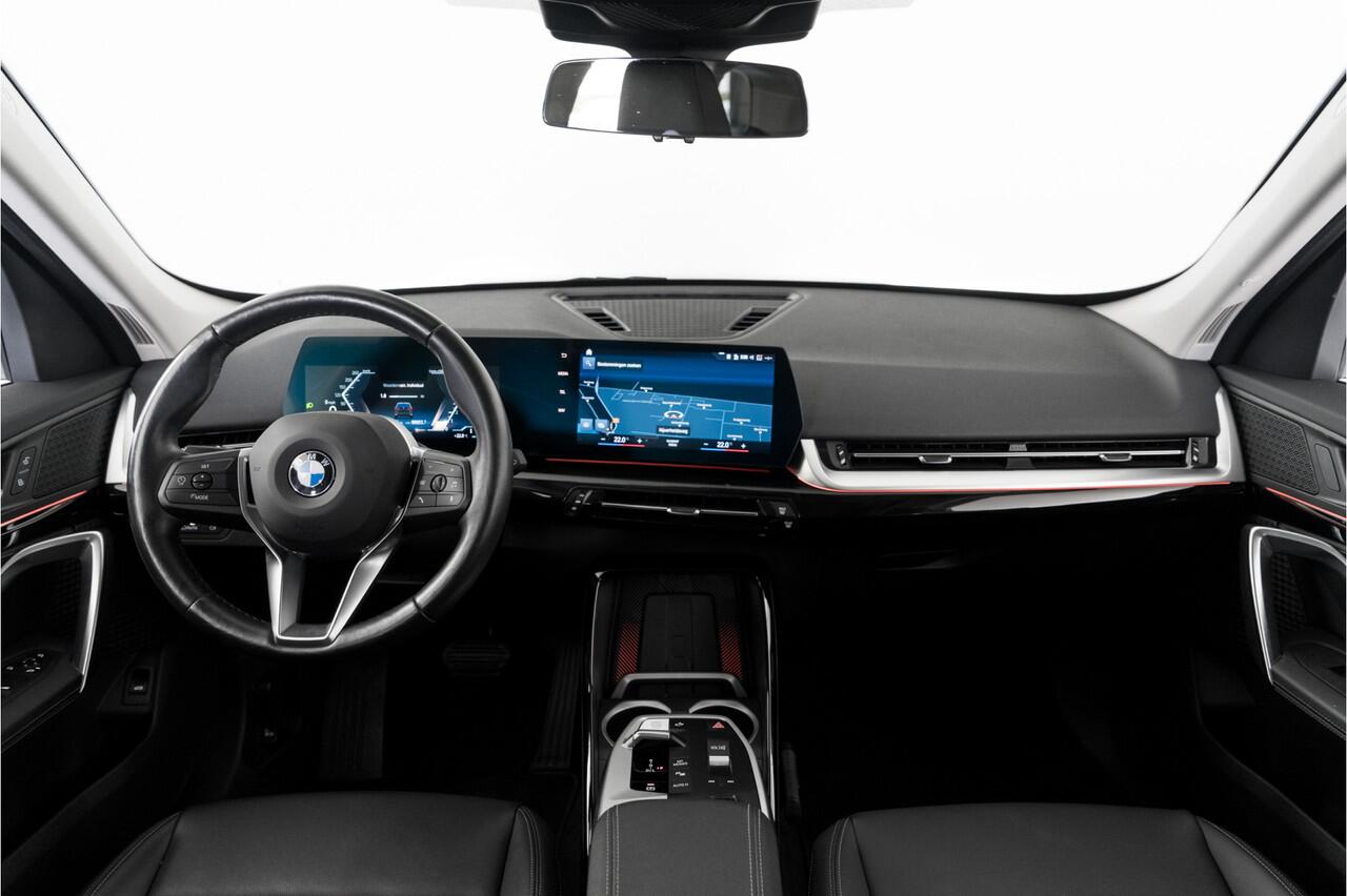 BMW X1 sDrive18i Nw model Leder Camera Sfeerverlichting