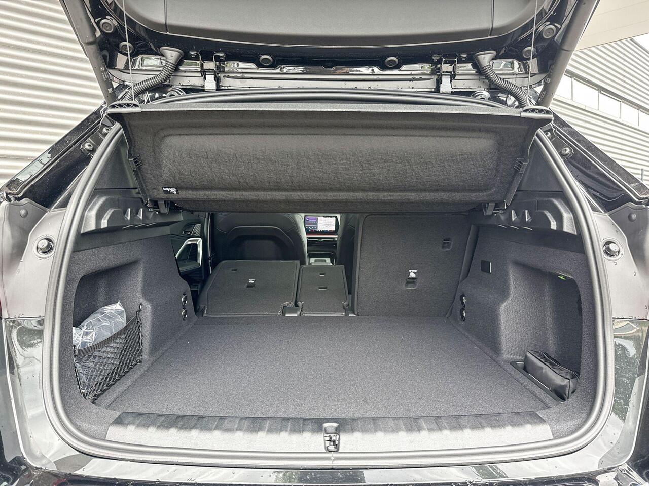 BMW X1 xDrive25e M Sportpakket Pro / Premium Pack / Comfort Pack / Travel Pack / Trekhaak / Panoramadak