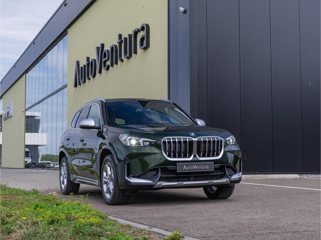 BMW X1 xDrive25e High Executive Trekhaak l Adapt. LED l Head-Up l Stoelverwarming l Head-Up l Elek. Stoelen l Verwarmd stuurwiel l 360 Camera