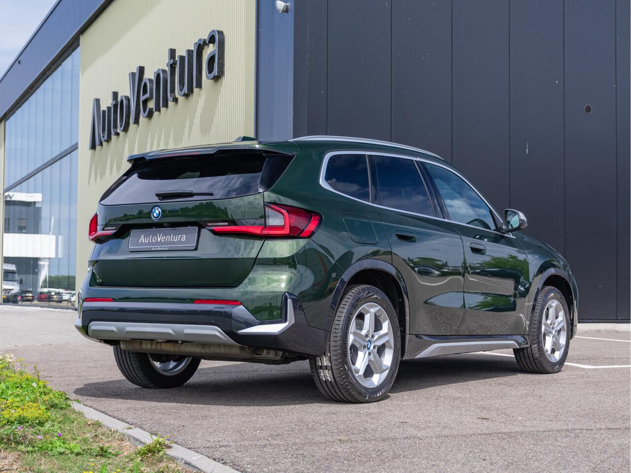 BMW X1 xDrive25e High Executive Trekhaak l Adapt. Cruise l Adapt. LED l Head-Up l Stoelverwarming l Head-Up l Elek. Stoelen l Verwarmd stuurwiel l 360 Camera