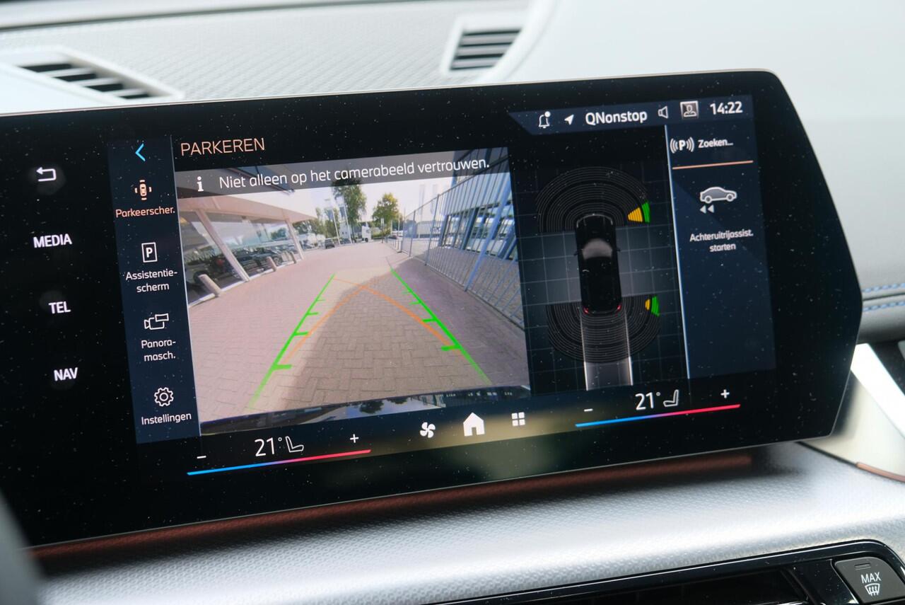 BMW X1 xDrive25e 245pk Aut. M Sport | Navi | Climate | Keyless | Camera | Alcatara | Elektrische Achterklep | Stoelverwarming | PDC