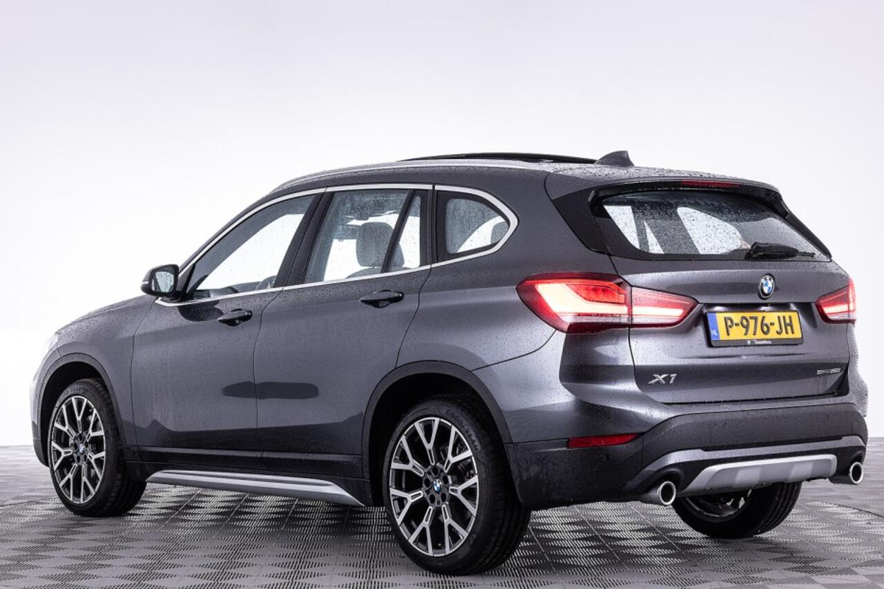 BMW X1 sDrive20i Business Edition Plus | PANORAMADAK | LEDER