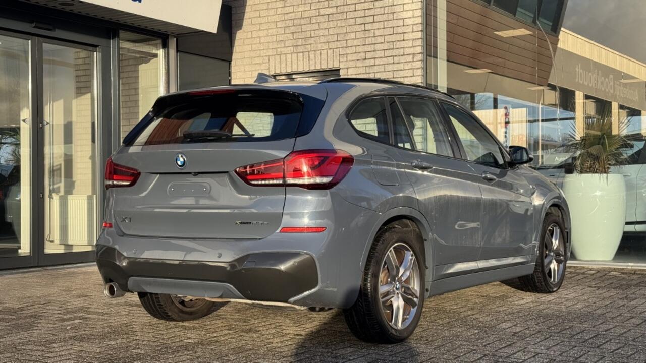 BMW X1 xDrive25e High Exec. | M-Sport | Pano | Navi | Camera