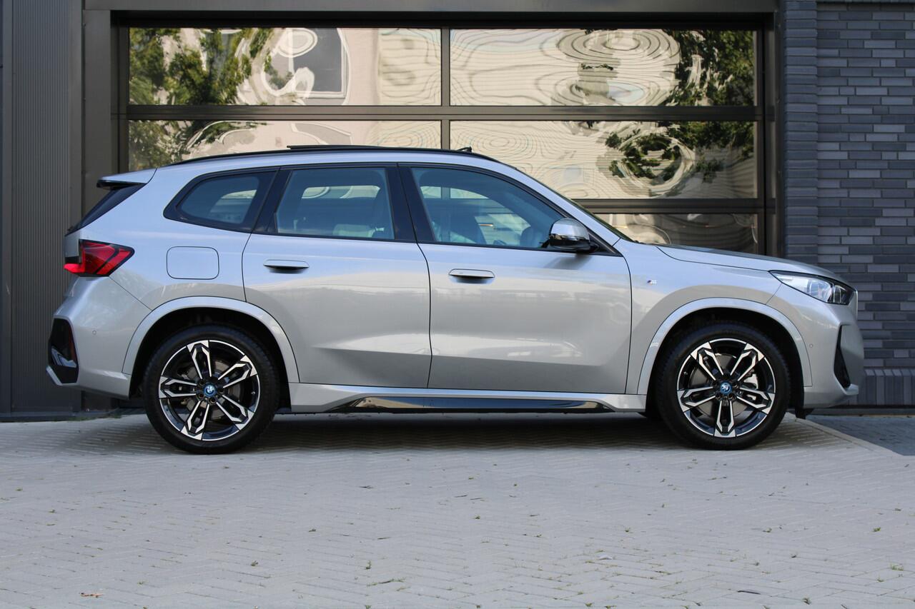 BMW X1 xDrive30e | PANO | M-SPORT | 360 | HUD | KEYLESS | STUURW.VERWARMD | LED |