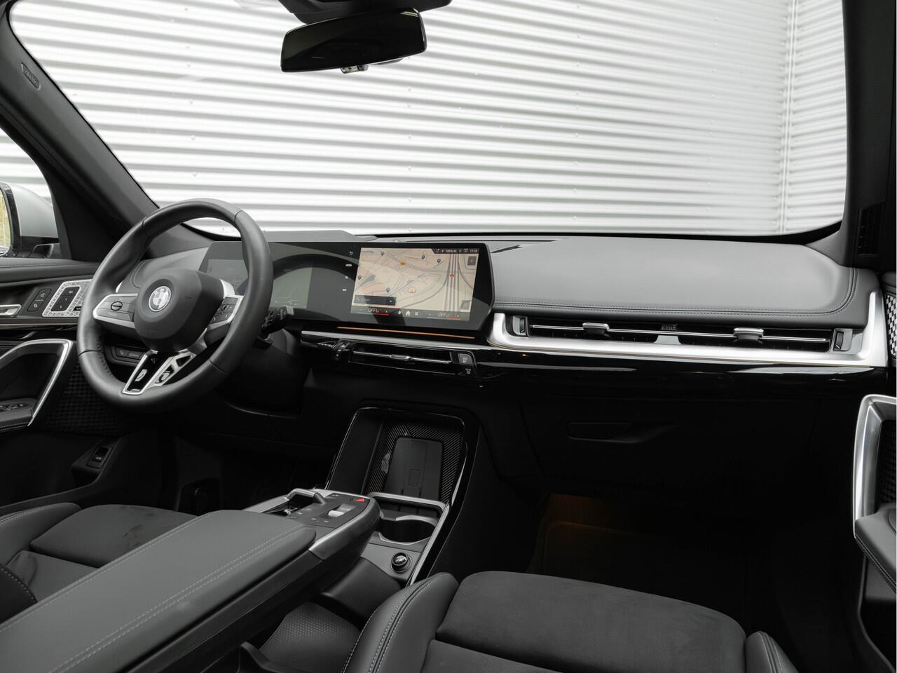 BMW X1 xDrive30e M-Sport Pro - Pano - Trekhaak - Driving Ass Prof - Harman Kardon