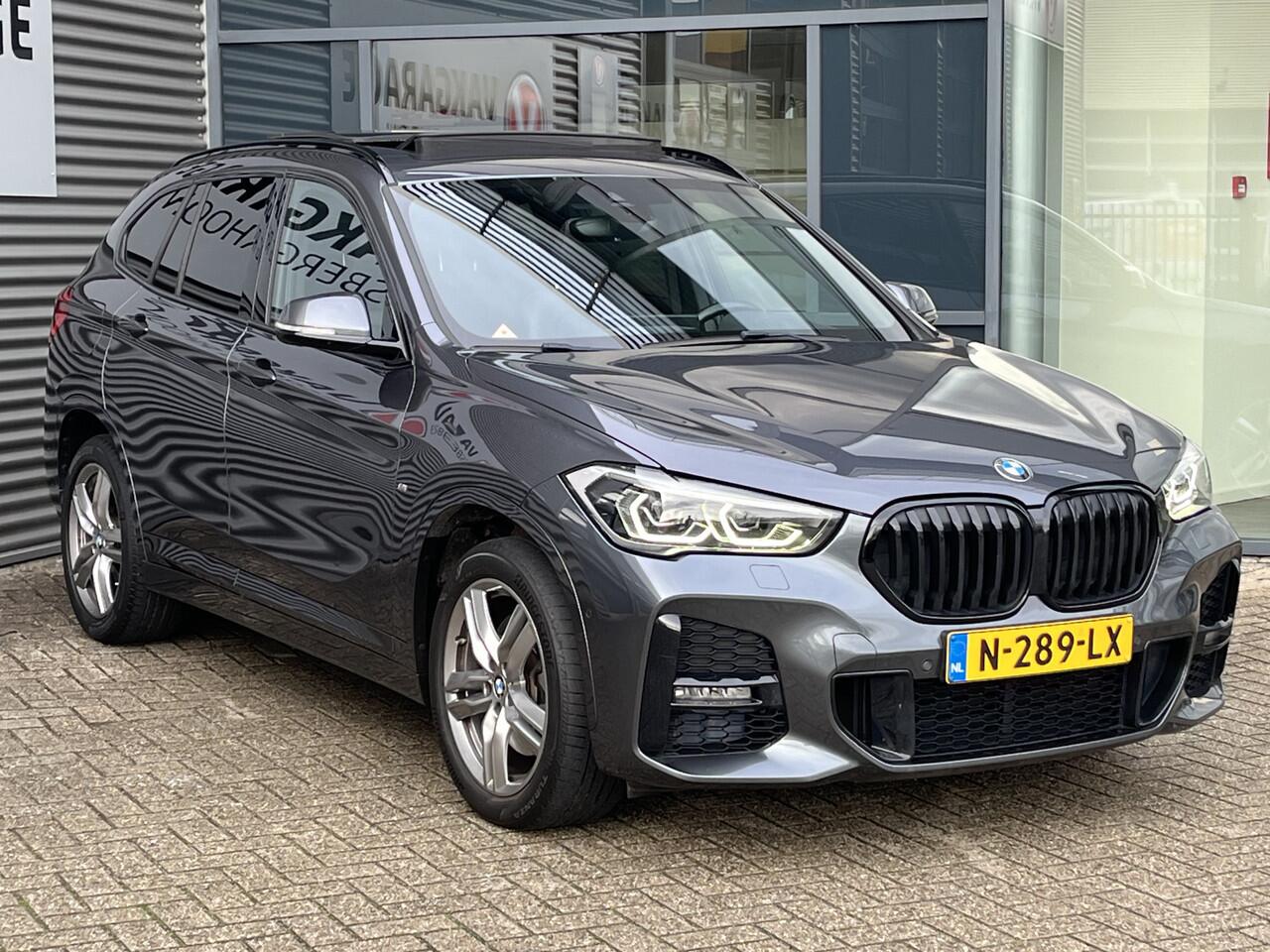 BMW X1 xDrive20i High Executive M-SPORT NAVI,PANO,HUD,FULL LED