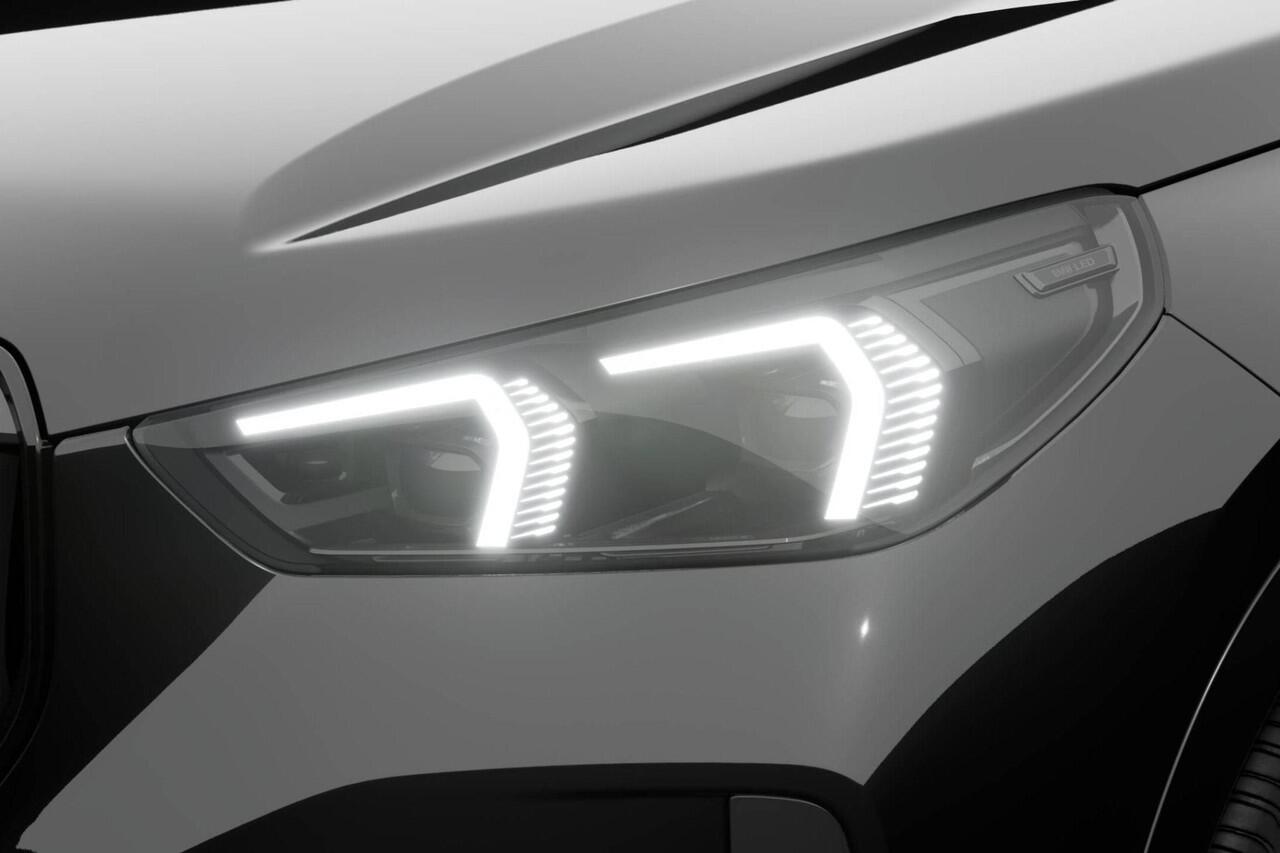 BMW X1 M35i xDrive | M Sport Pro | Innovation Pack | Travel Pack | Elektrisch verstelbare stoelen