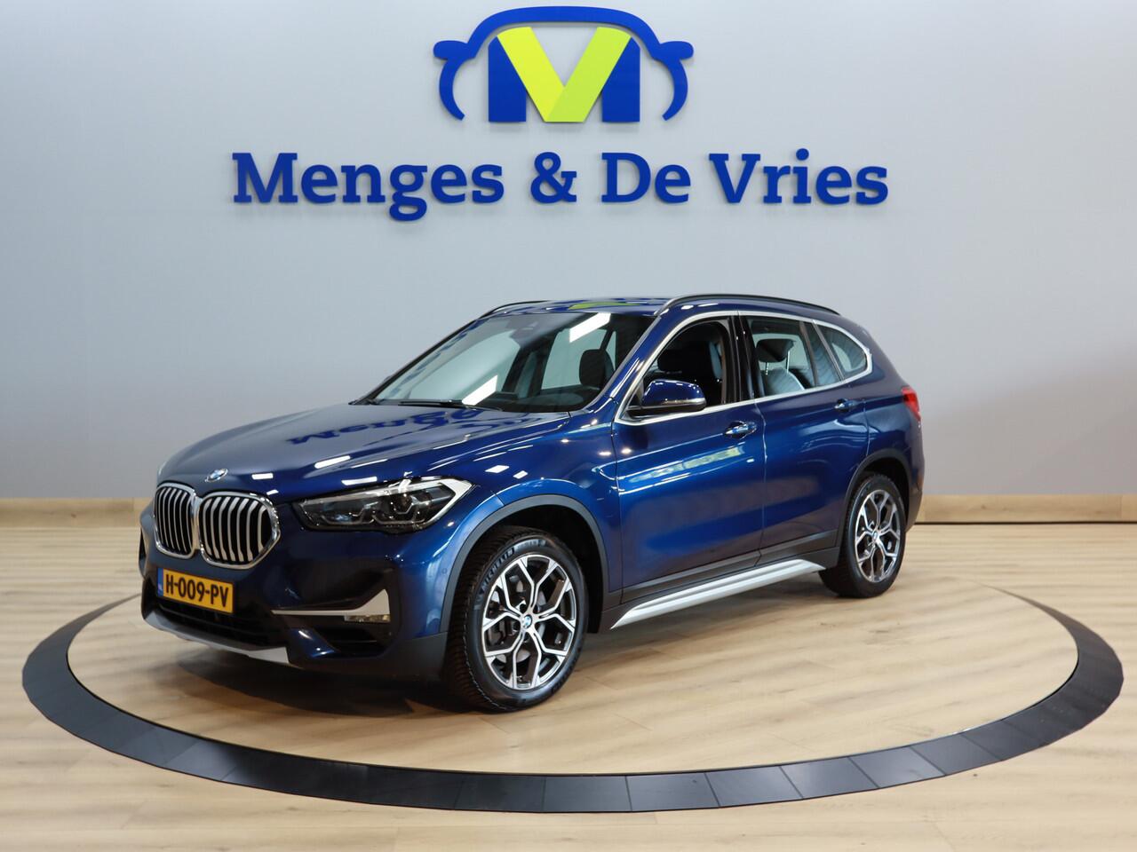 BMW X1 sDrive20i VDL Nedcar Edition X Line | Airco ECC | LED | Trekhaak | Leer | Head Up | Camera | Sfeer | Cruise Control | Stoelverwarming | Isofix | NAP |