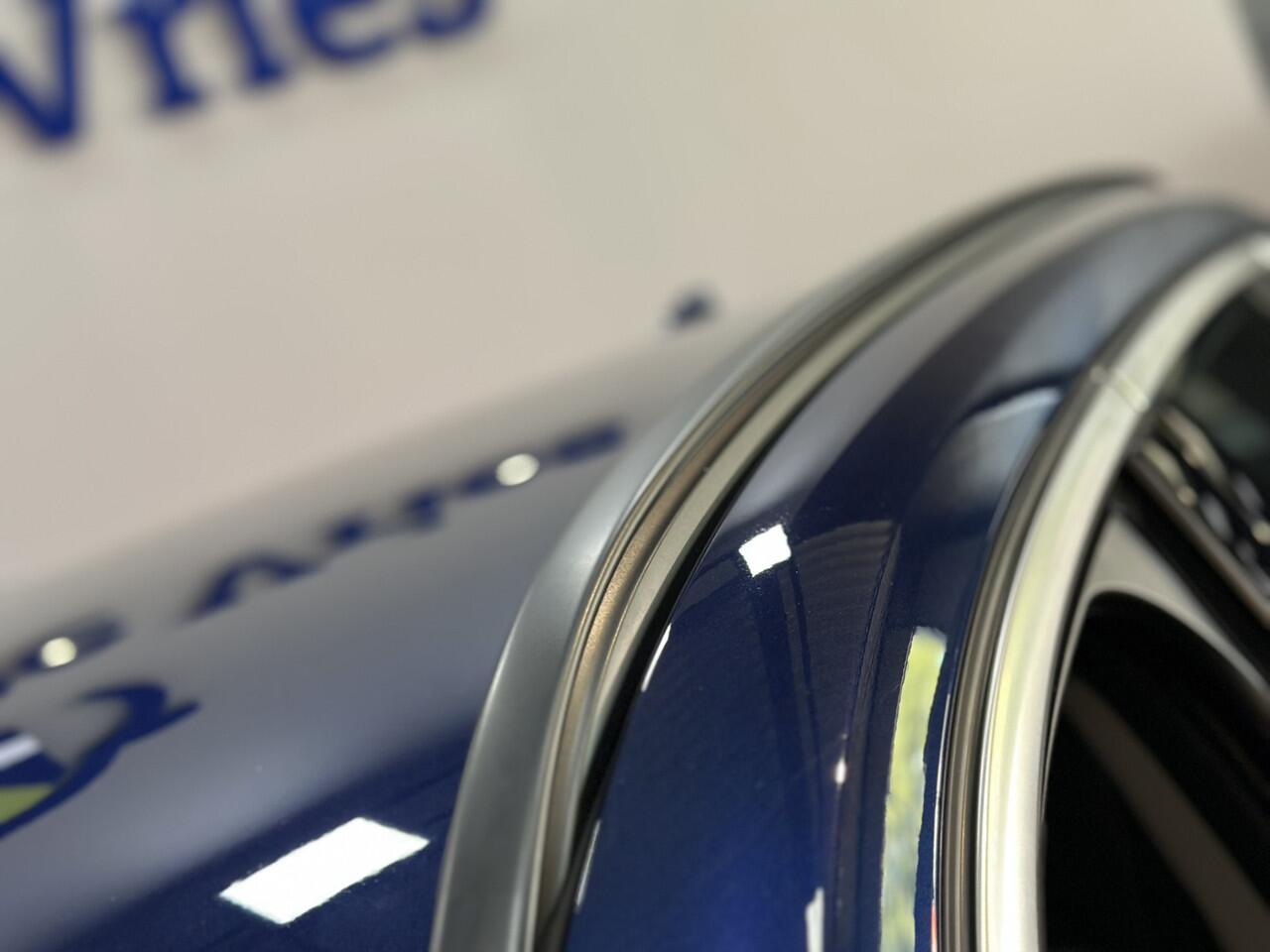 BMW X1 sDrive20i VDL Nedcar Edition X Line | Airco ECC | LED | Trekhaak | Leer | Head Up | Camera | Sfeer | Cruise Control | Stoelverwarming | Isofix | NAP |