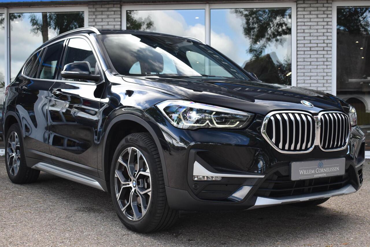 BMW X1 sDrive20i High Executive Edition Trekhaak Leder Ca