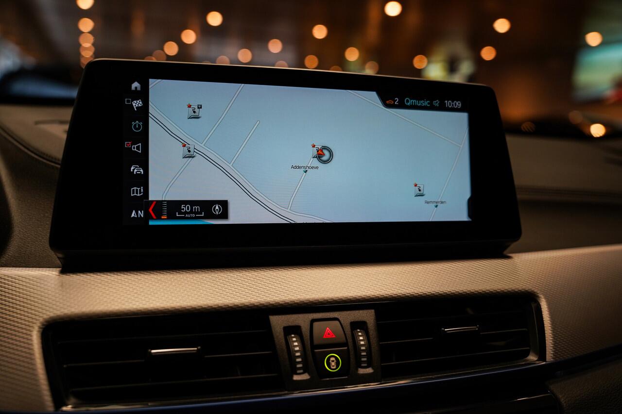 BMW X1 xDrive25e M Sport|Pano dak|Head up|Trekhaak|19 inch