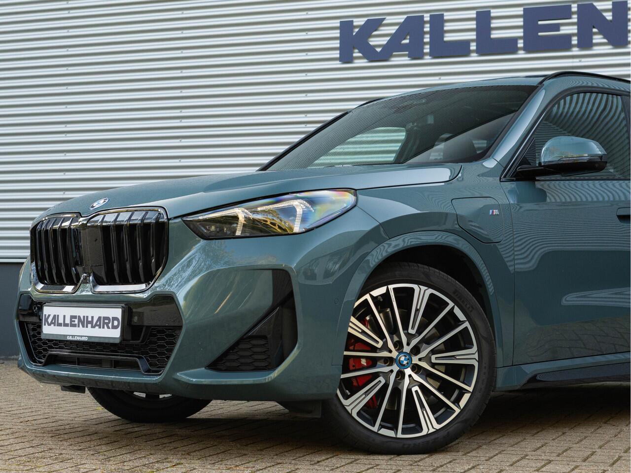 BMW X1 xDrive30e M-Sport Pro - Pano - Trekhaak - Driving Ass Prof - Harman Kardon