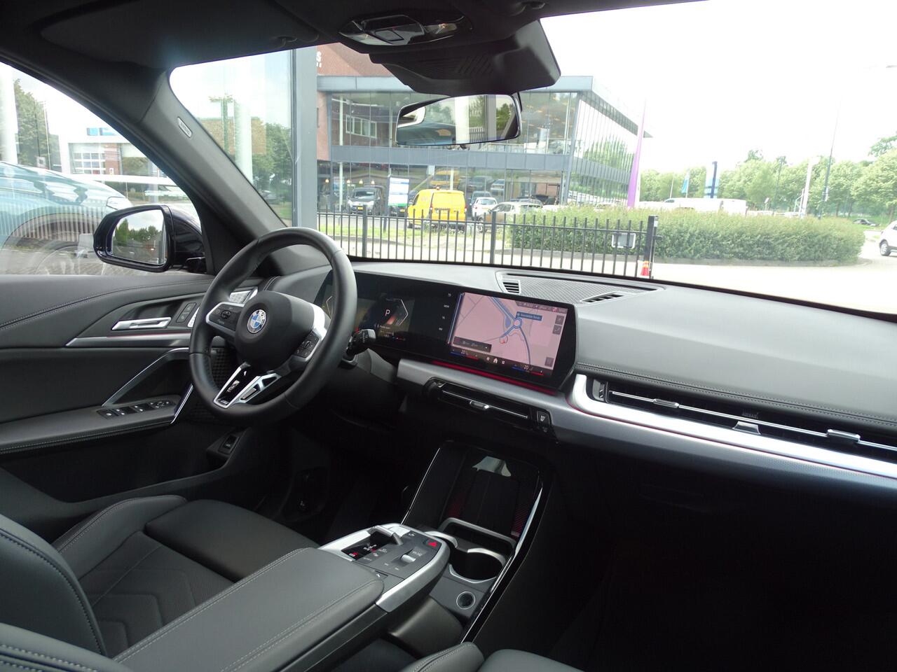 BMW X1 sDrive20i M sportpakket Elek-trekhaak Drive plus Elek.Sportstoel Ada-Led Ada M-Onderstel Harman Kardon 18''LM Velgen