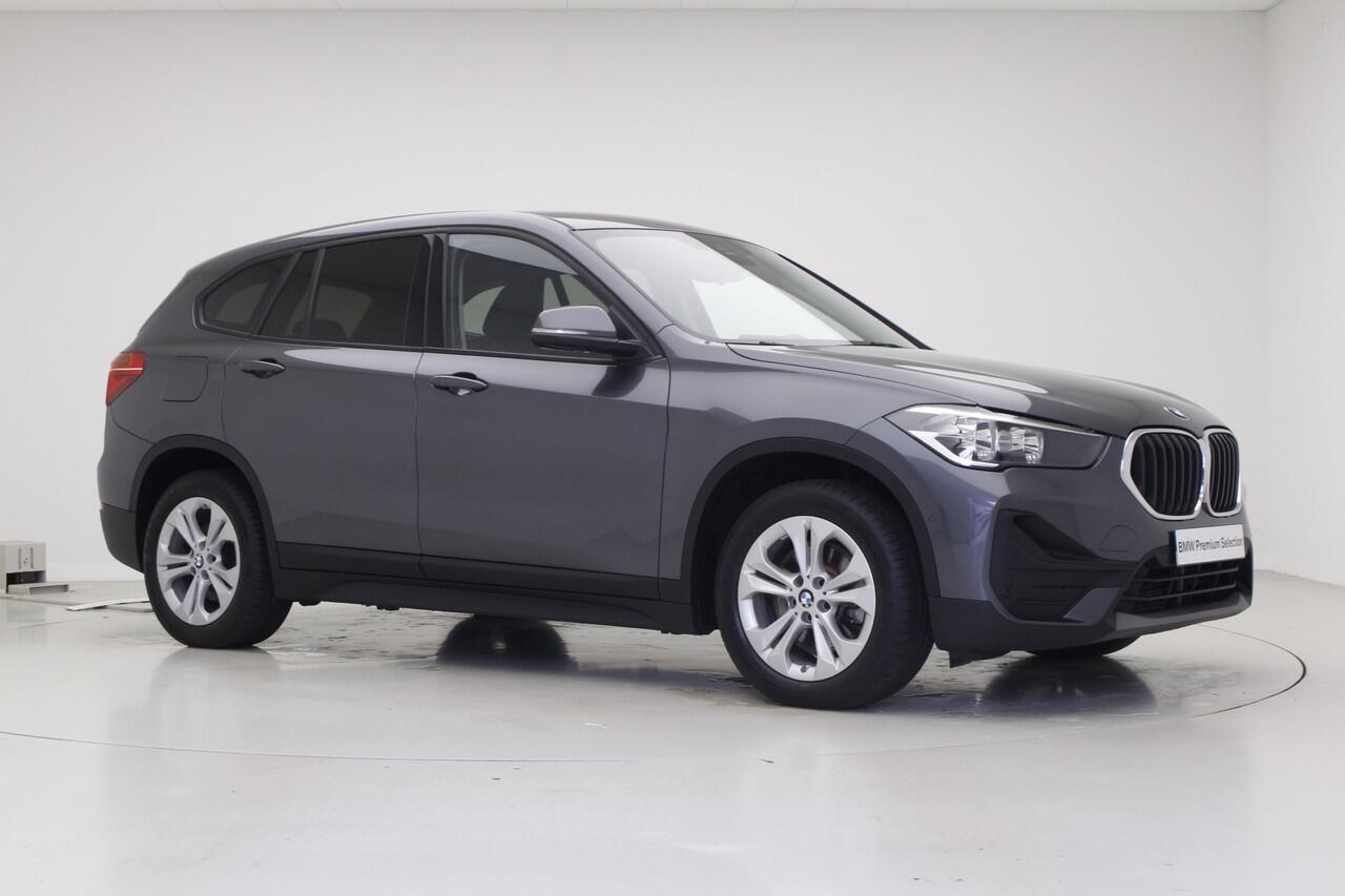 BMW X1 xDrive25e | Active Cruise Controle | 2 jaar BMW Garantie | Camera | Harman Kardon | Stoelverwarming | Head-Up |