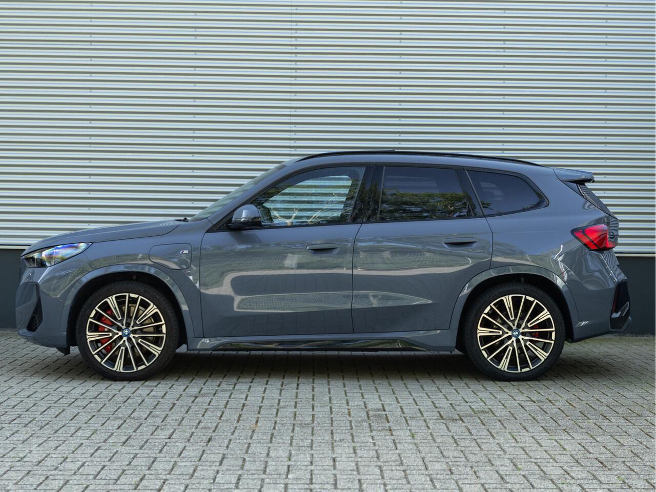 BMW X1 xDrive30e M-Sport Pro - M-Zetels - Full-Option - NP76.000