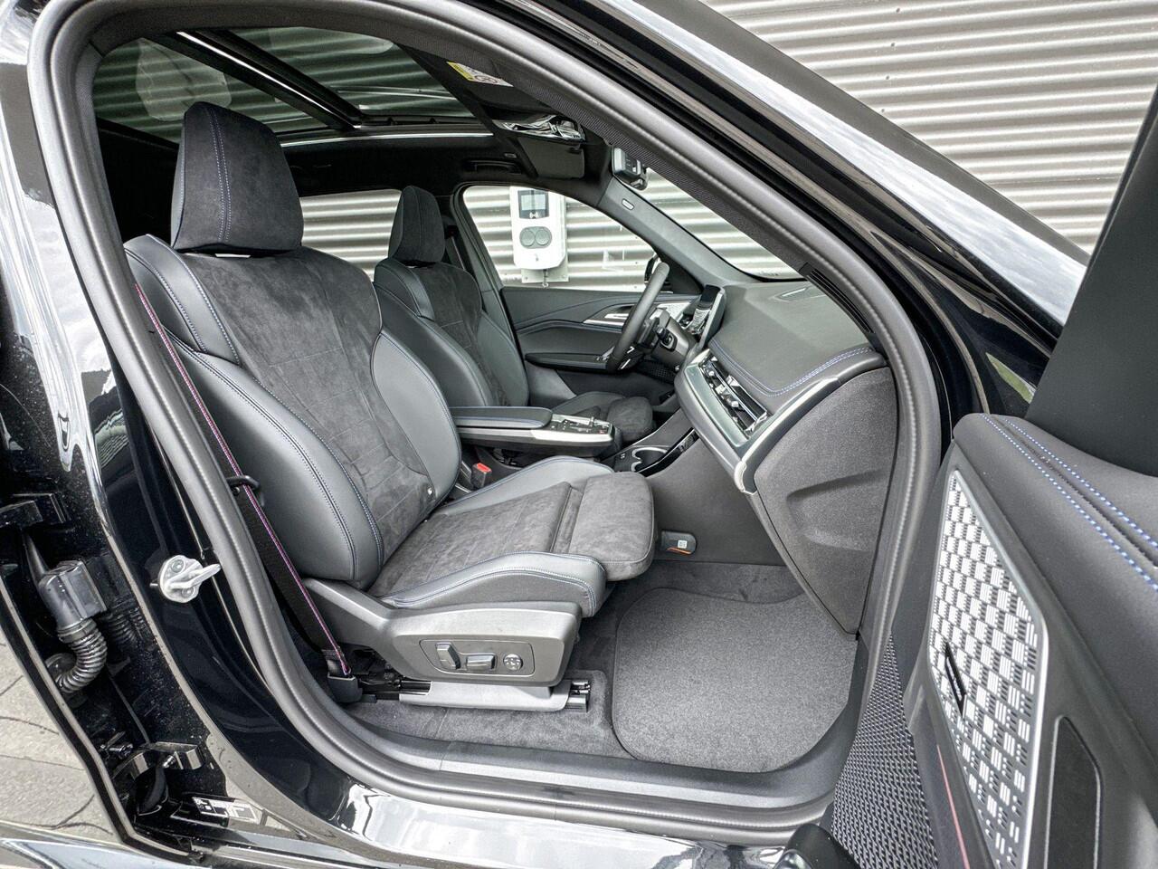 BMW X1 xDrive25e M Sportpakket Pro / Premium Pack / Comfort Pack / Travel Pack / Trekhaak / Panoramadak