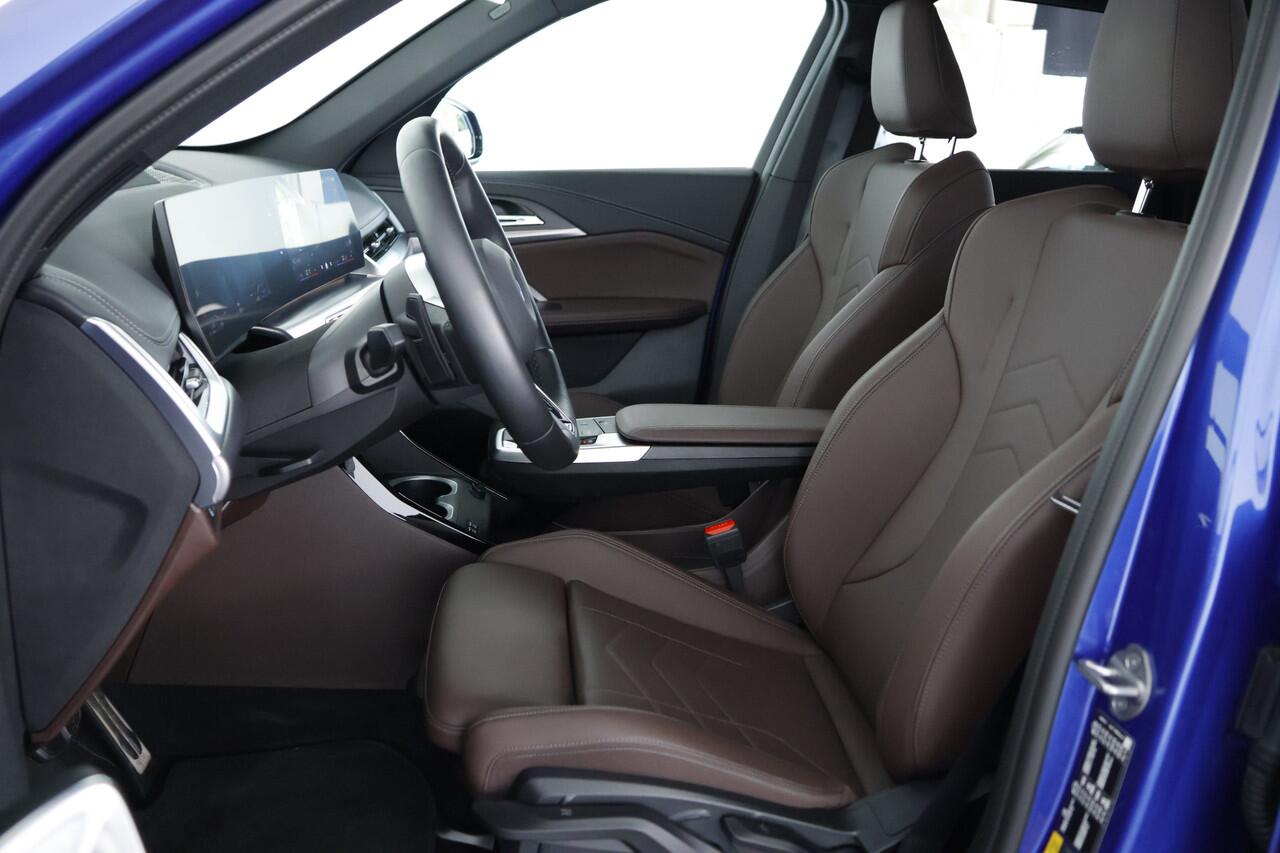 BMW X1 xDrive30e M-Sport / Pano / Leder / HUD / Trekhaak / CarPlay