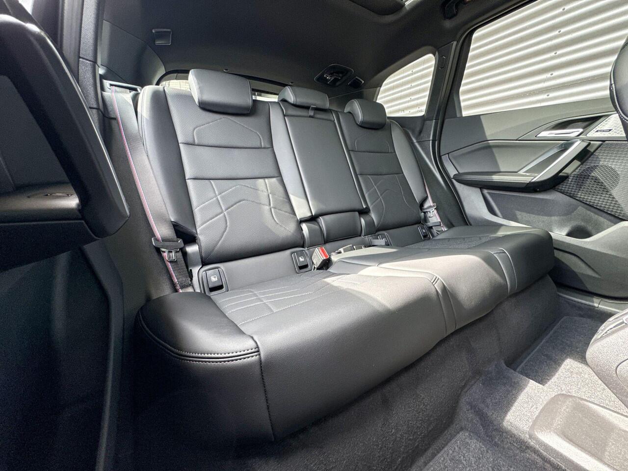 BMW X1 xDrive25e M Sportpakket Pro / Innovation Pack / Comfort Pack / Travel Pack / Panoramadak / Trekhaak