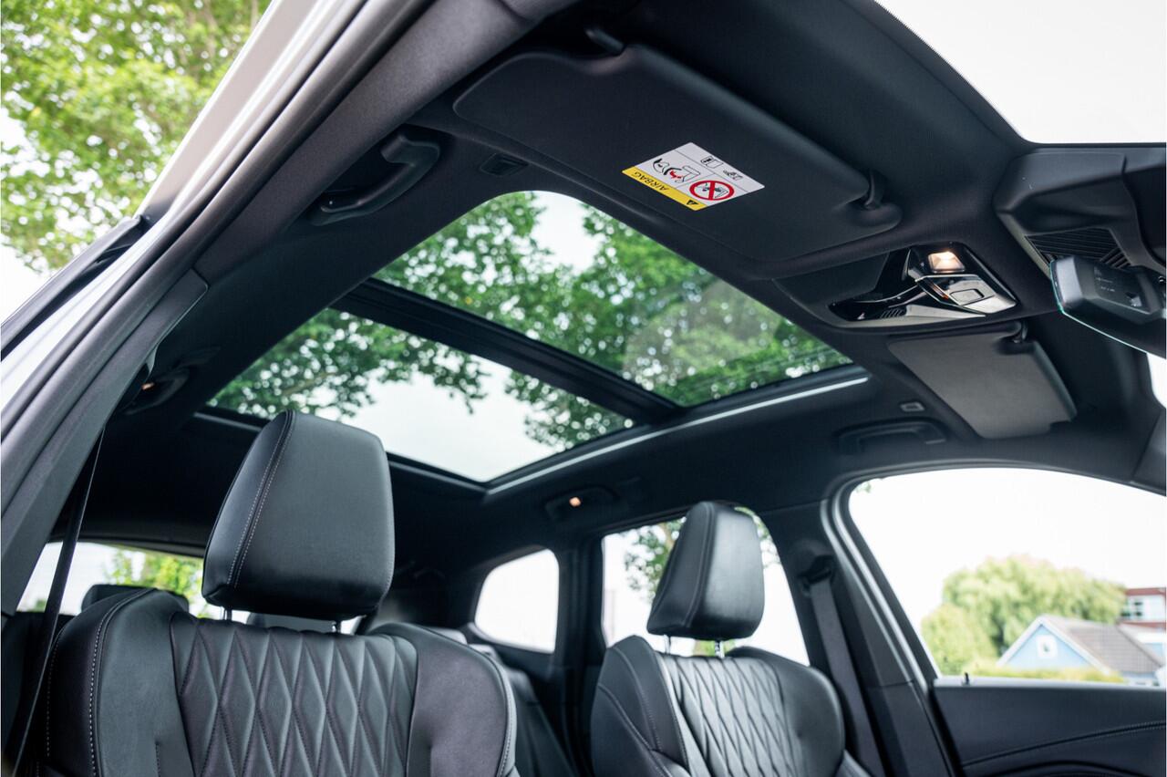 BMW X1 xDrive30e ** Panodak ** Innovation ** Driving Assistant NP 74K ** 1.800kg trekgewicht! Tot 98km elektrisch bereik