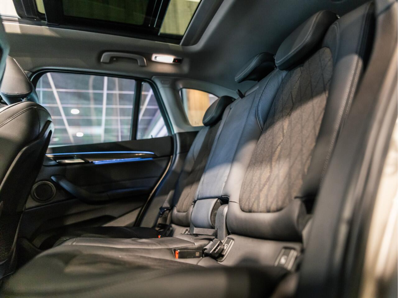 BMW X1 xDrive25e Executive X-Line | Panorama | Camera | 4x4 | Navigatie | Leder