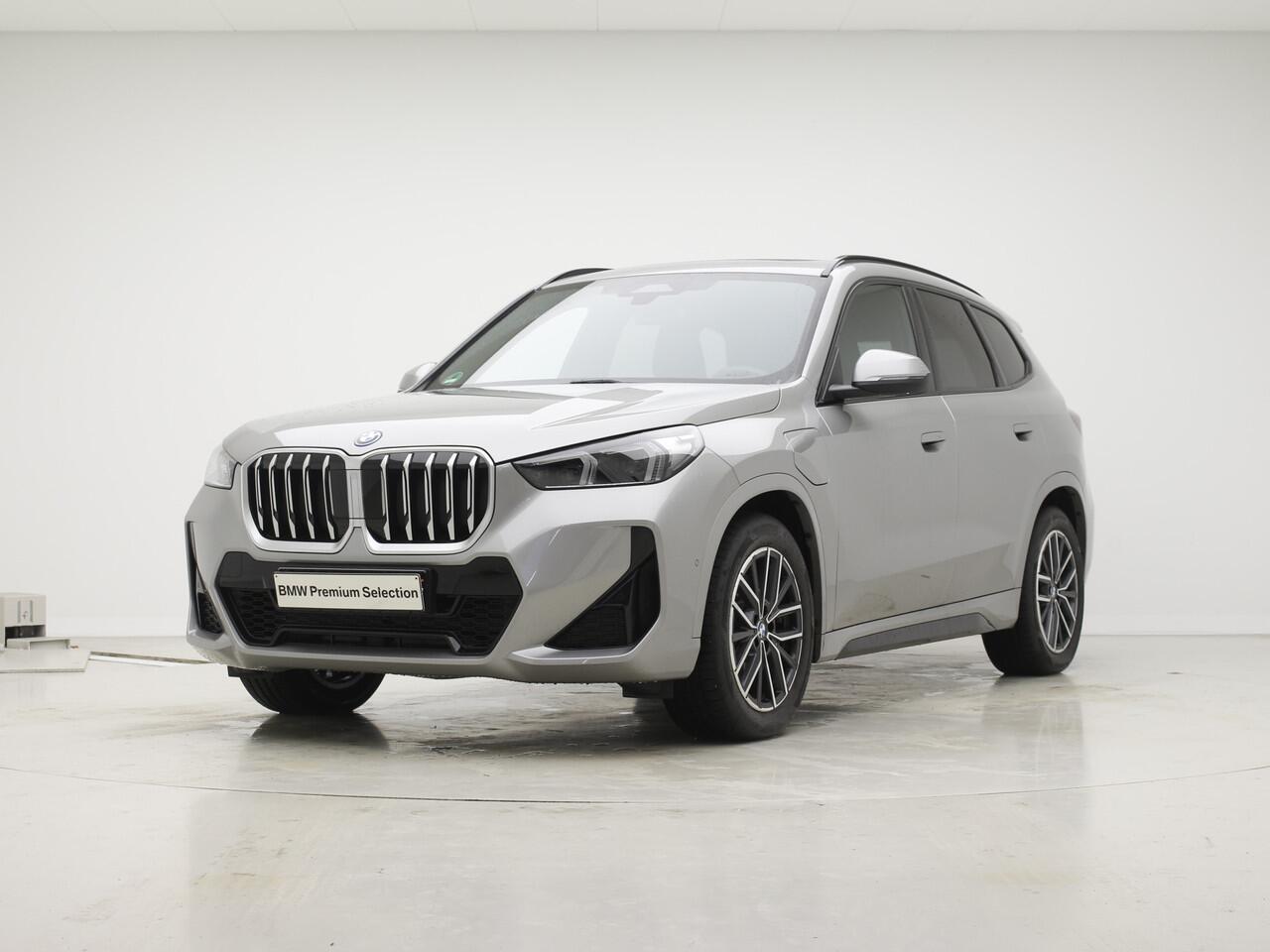 BMW X1 xDrive25e M-Sport | Panorama | Voorbereiding Driving Assistant Plus | Trekhaak | Camera