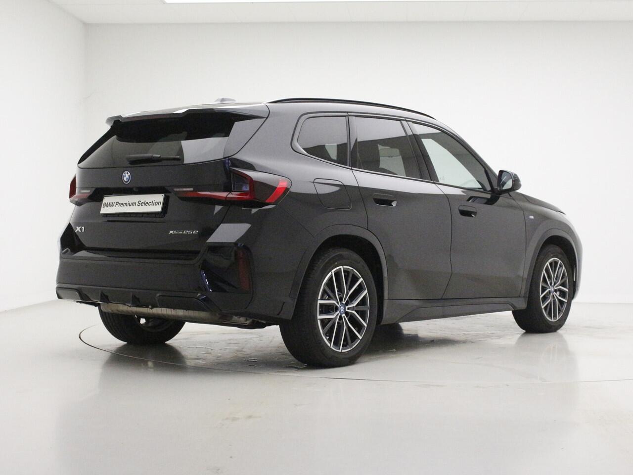 BMW X1 xDrive25e | M-Sport | Panorama | Trekhaak | Voorbereiding Driving Assistant Plus |