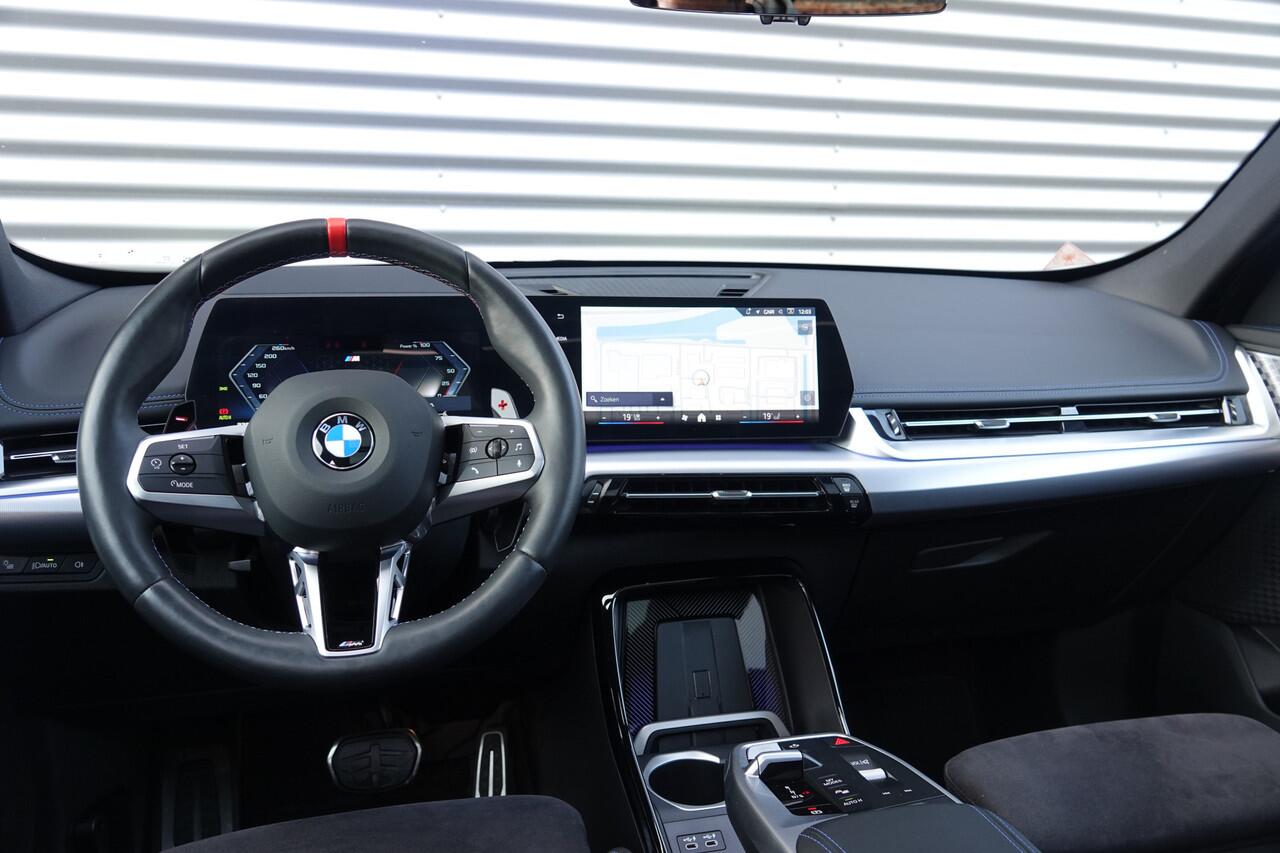 BMW X1 M35i | M sport Pro | Panorama | HUD | M Sportstoelen | Memory |