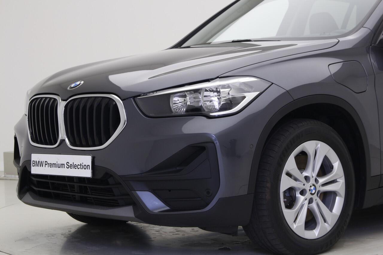 BMW X1 xDrive25e | Active Cruise Controle | 2 jaar BMW Garantie | Camera | Harman Kardon | Stoelverwarming | Head-Up |